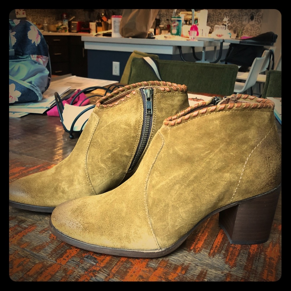Frye Nora Whipstitch Bootie Suede